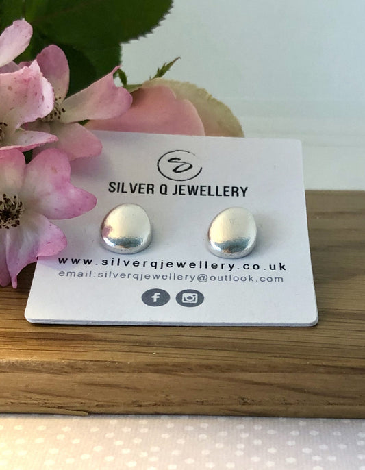 Silver Pebble Earstuds