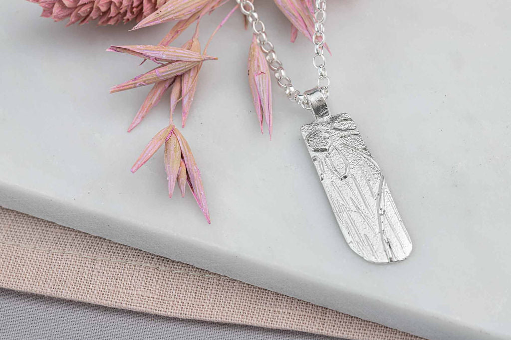 Silver Daisy Necklace