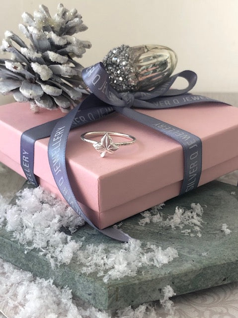 Silver Ivy Leaf Ring