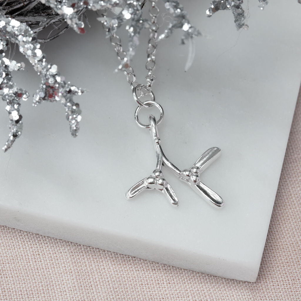 Mistletoe Necklace